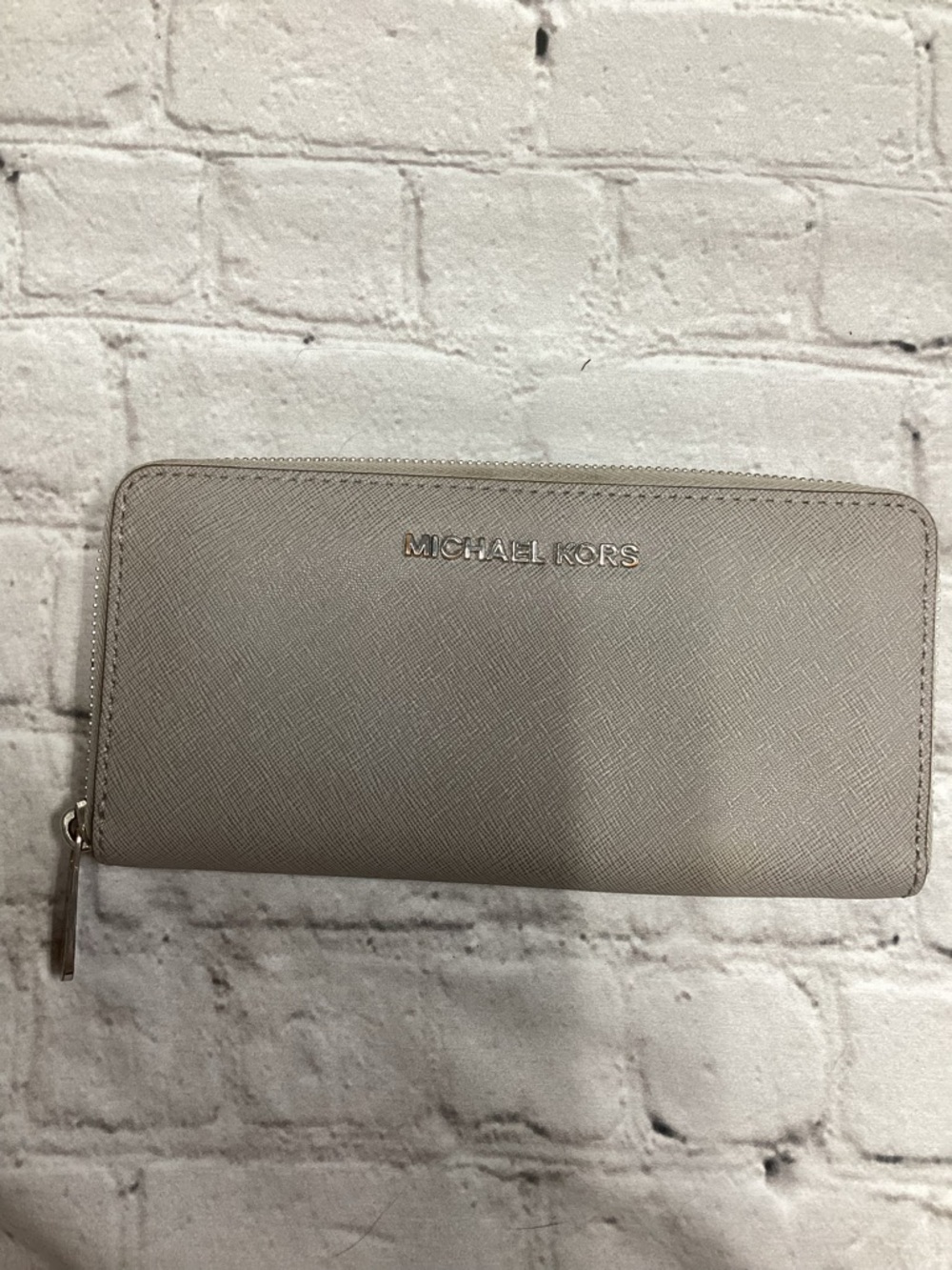 Michael Kors Saffiano Zip Wallet in Light Taupe